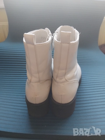 Бели дамски ботуши / боти, 39 номер, снимка 3 - Дамски ботуши - 52387774