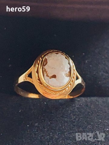 Златен 18к пръстен с камея 