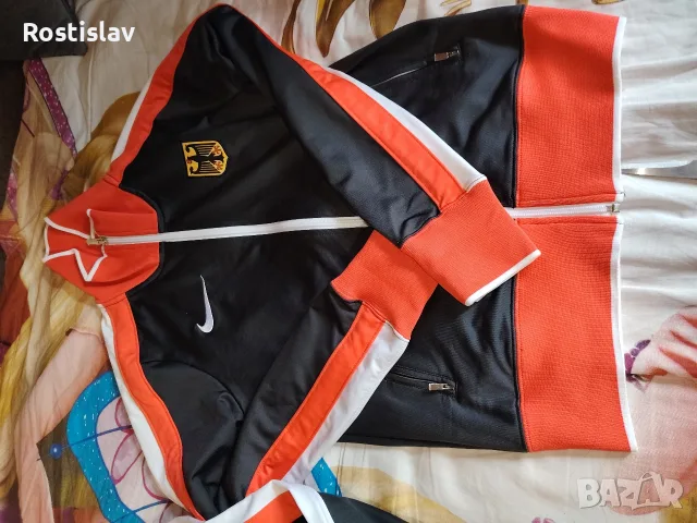 Nike оригинални горнища в перфектно състояние без забележки като нови размер м , снимка 2 - Тениски - 55950828