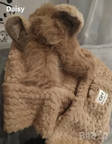 Шапка и шал с лисичи уши , снимка 2 - Шапки - 48294719