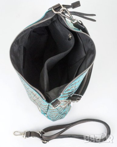 Дамска кожена чанта в цвят тюркоаз с лъскав принт марка Emilio Masi, снимка 4 - Чанти - 37115024