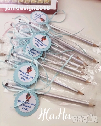 гравирани моливи с име подаръчета за първи учебен ден 