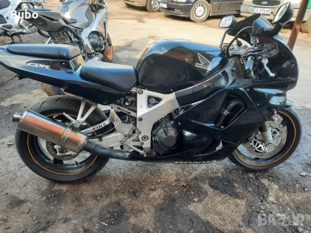 Honda CBR 900 и CBR F4 на части, снимка 7 - Мотоциклети и мототехника - 35924792