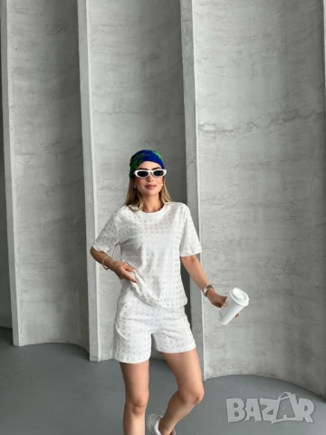 дамски екипи 