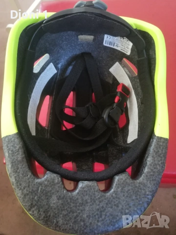 Предпазна каска BTWIN, снимка 6 - Спортна екипировка - 53534452