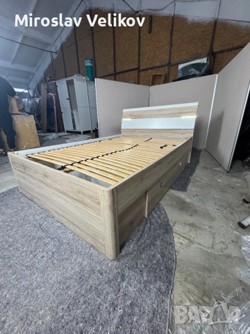 Спалня с лед осветление в добро състояние , снимка 4 - Спални и легла - 53471275