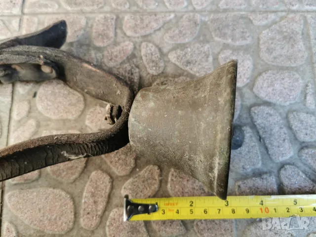 стара бронзова камбана, снимка 4 - Антикварни и старинни предмети - 47777773