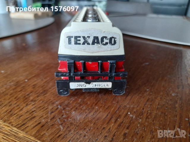Камион Matchbox Super Kings K-16 Ford и TEXACO цистерна 1:64, без липси., снимка 3 - Коли, камиони, мотори, писти - 53405485