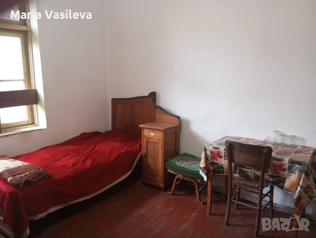 Продавам голяма къща с голям двор, снимка 5 - Къщи - 53029057