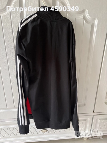 Adidas Sweatshirt Горнище, снимка 4 - Спортни дрехи, екипи - 51880311
