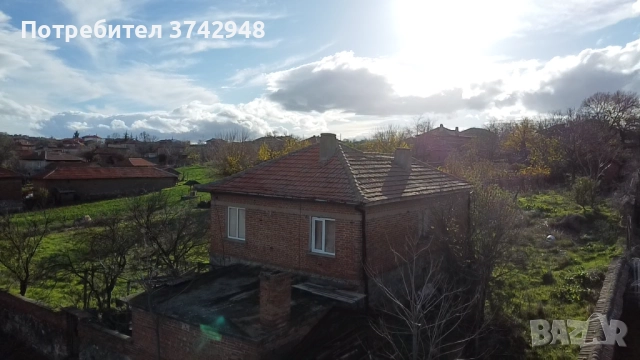 Двуетажна къща голям двор, снимка 3 - Къщи - 52531950