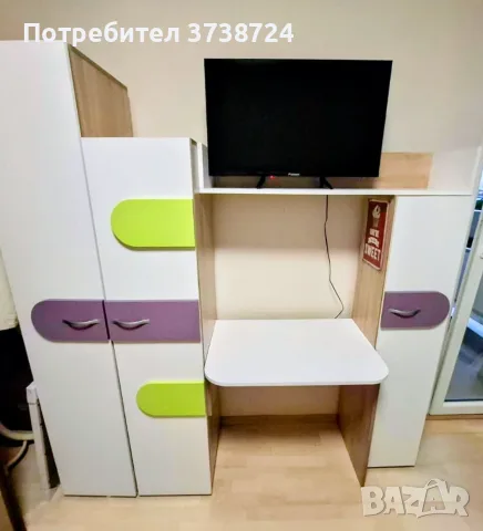 Продавам легло,матрак и секция(детски) легло 82/190 ,секция 175/186. София,предаване лично. 16