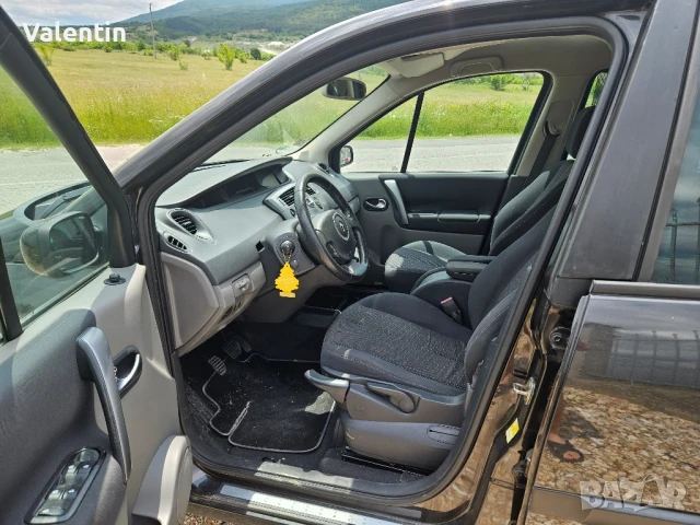 Renault Grand scenic 2 Face lift, снимка 6 - Автомобили и джипове - 51430229