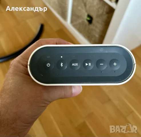 Продавам Bluetooth колонка BOSE SoundLink  Color бяла, снимка 2 - Bluetooth тонколони - 55975916