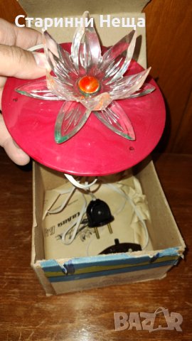 СССР Стара Красива Нощна Лампа Лилия Различни Цветове , снимка 4 - Антикварни и старинни предмети - 40485094