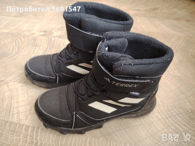 Детски Боти Adidas 36 номер , снимка 3 - Детски боти и ботуши - 53658322