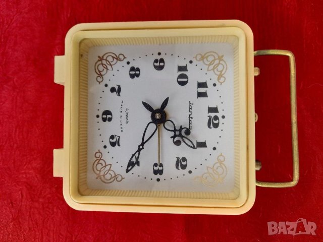 Стар будилник-Янтар, снимка 10 - Антикварни и старинни предмети - 40832927