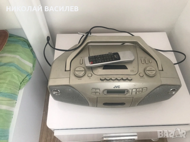 Продава   се   ;  Има    дистанционно   ., снимка 2 - Радиокасетофони, транзистори - 51826953