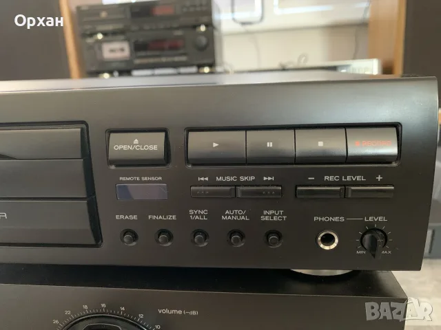Професионален CD Рекордер TEAC CD-RW890 – Отлично състояние!, снимка 3 - CD дискове - 55742859