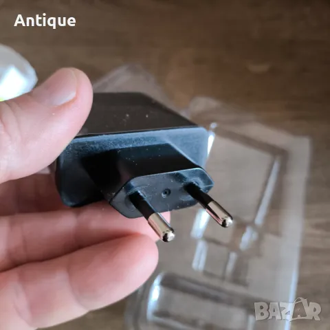 USAMS зарядно с 3 USB порта и LED индикация, 220V, снимка 5 - Оригинални зарядни - 48999731