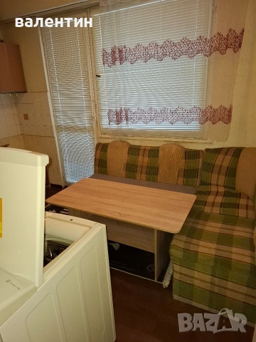 Продавам обзаведена гарсониера Ем.Станев 8 ет 2 южна., снимка 2 - Апартаменти - 53076613