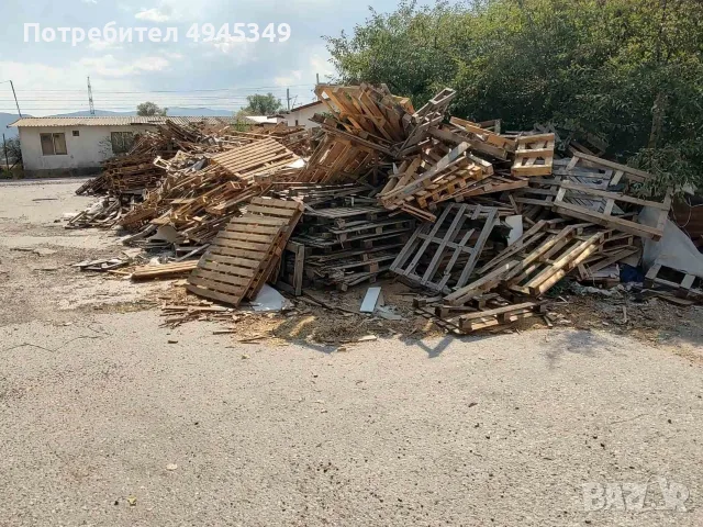 Подаряват се дървени счупени палети