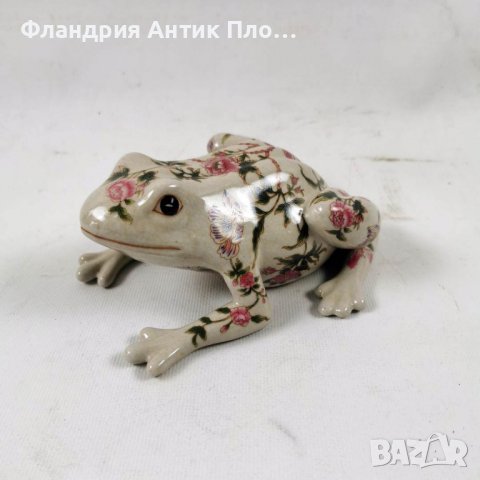 Фигурка - Жаба на цветя