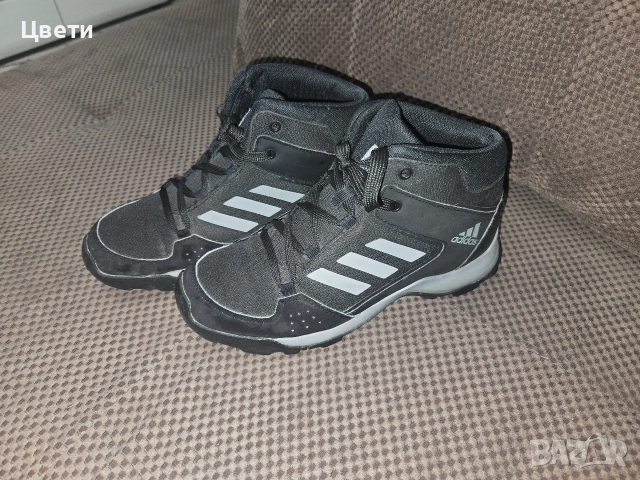Боти Адидас 38 номер за 50 лв.