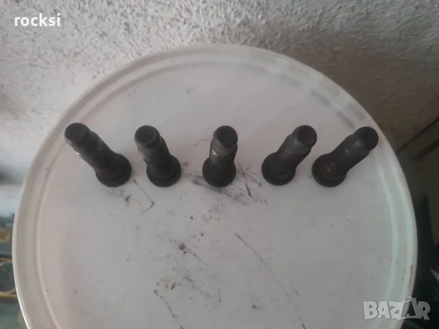 Шпилки за главина за Опел Инсиния от 2008г. до 2017г., снимка 2 - Части - 50902601