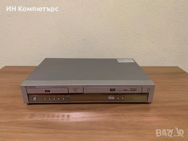 Продавам комбо плеър Samsung SV-DVD545