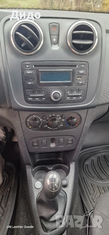 Dacia Logan 0.9 , снимка 8 - Автомобили и джипове - 53728379