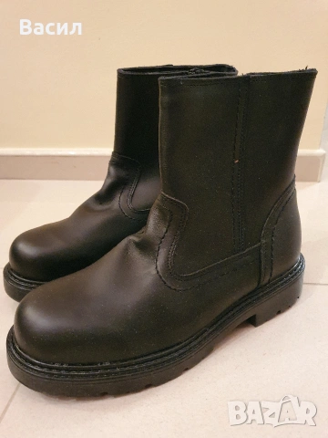 Боли от естествена кожа