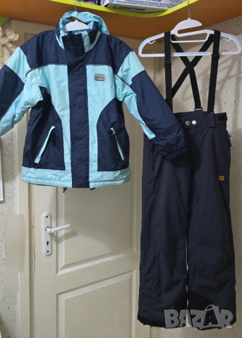 Детски ски екип 9-10 години, снимка 3 - Детски комплекти - 52393521