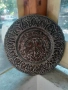 Стара голяма чукана и гравирана медна чиния с пиленца, снимка 1