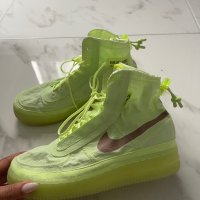 Оригинални неонови кецове NIKE, снимка 1 - Кецове - 41679225