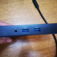 Универсална докинг станция Dell WD15 K17A USB-C + Зарядно, снимка 4 - Лаптоп аксесоари - 42114319