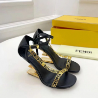 Дамски елегантни сандали FENDI (35-40) - реплика, снимка 2 - Дамски обувки на ток - 36136078