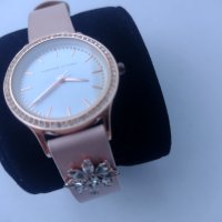Дамски часовник Adrienne Vittadini rose gold watch, снимка 1 - Дамски - 41578203