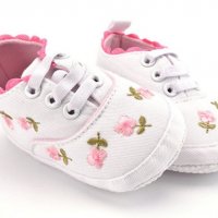 Бебешки пантофки , снимка 1 - Бебешки обувки - 38771154
