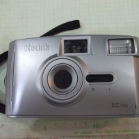 Фотоапарат "Kodak - EC 100" - 1 работещ, снимка 2 - Фотоапарати - 41897797