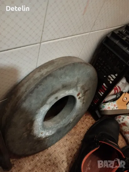 голям камък за шмиргел със стойка, снимка 1