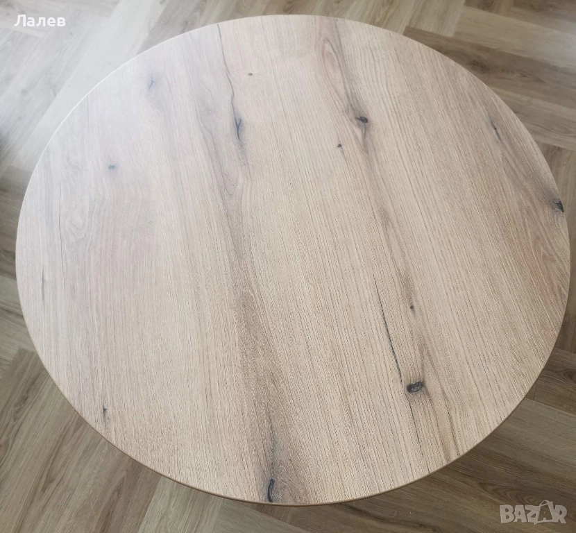 Кръгла холна масичка в дървесен десен , снимка 1