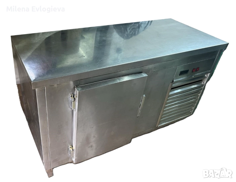 Хладилна витрина, снимка 1