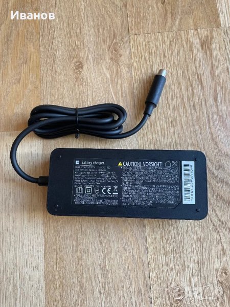 Оригинално зарядно за електрическа тротинетка Xiaomi 42V 1.7A, снимка 1