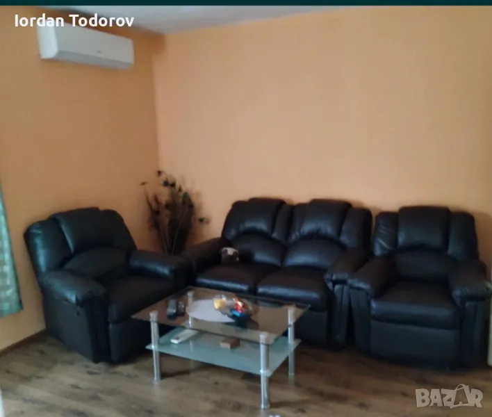Диван кожен двойка и  два фотьойла с механизъм релакс, снимка 1