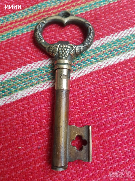 Бронзов тирбушон ключ , снимка 1