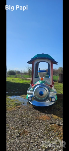 Детско влакче, вагони и релси, снимка 1