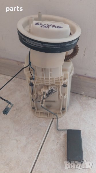 Горивна Помпа и Кошница Ауди А3 8L - (2) VAG - 1J0919051D - 228233001001 N, снимка 1