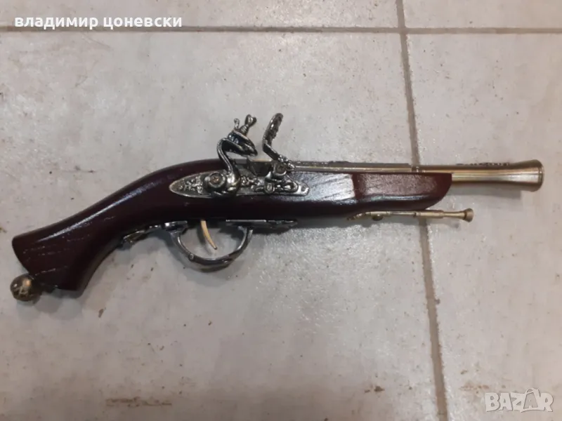 Красив кремъчен пистолет,пищов,оръжие, снимка 1