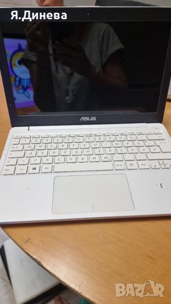 Малък лаптоп за части Asus  E203N 10,1 , снимка 1